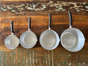 Juego de 4 cacerolas/ollas de aluminio marca Alpine Steel Masters vintage hechas en Italia - Imagen 1 de 10