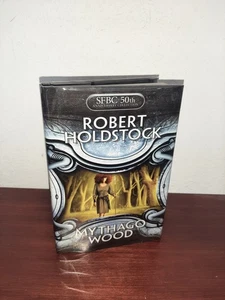 Mythago Wood Robert Holdstock Hardcover SFBC Hardcover - Imagen 1 de 7