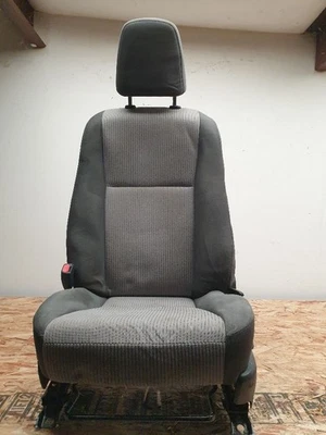 13-18 TOYOTA RAV4 LE LADO DEL CONDUCTOR DELANTERO NEGRO BF10 TELA CUBO ASIENTO MONTAJE  Foto 1 de 4