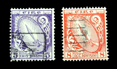 Irlanda 2 Estampillas Scott 113 137 Espada de Luz 1940 1949 Usadas NG Foto 1 de 3