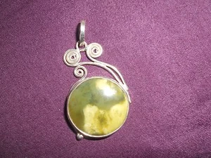 NEU HANDGEFERTIGTER SERPENTINA ANHÄNGER MIT 0,950 SILBER AUS DEN ANDEN. - Bild 1 von 4