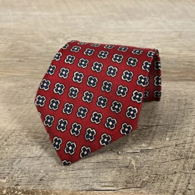 Vtg Burberry (Burberrys of London) 100% Silk Hand Sewn Neck Tie Made in USA Red - Image 1 of 4