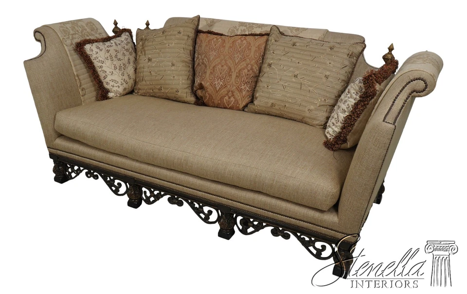 63865EC: Sofá tapizado estilo continental MARGE CARSON Foto 1 de 4