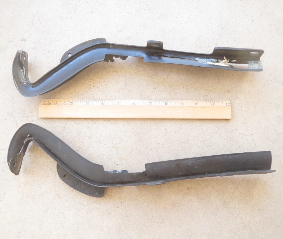 Lincoln Continental Mark IV 1972 parachoques trasero izquierdo y derecho deflector de piedra 72 Foto 1 de 4