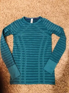 Ivivva Swiftly Fly Shirt Girls 14 Blue Crew Long Sleeve Active Lululemon Girls - Picture 1 of 5