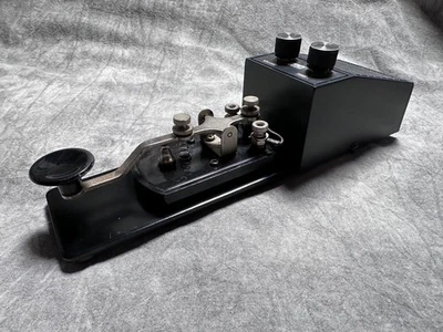 MFJ-557 PRACTICE CODE OSCILLATOR, WITH TELEGRAPH KEY ON METAL BASE - Image 1 of 4