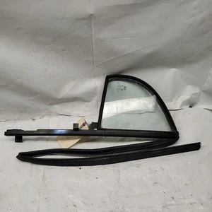 2006-11 KIA RIO RIGHT REAR DOOR VENT GLASS WINDOW OEM - Picture 1 of 2
