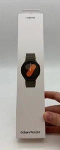 Samsung - Montre connectée Galaxy Watch7 en aluminium 40 mm - Vert - Taille S/M - GPS - Photo 1 sur 2