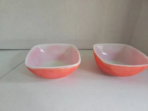 Vintage Pyrex Hostess Schüsseln rot quadratisch 2er Set "wie besehen" - Bild 1 von 8