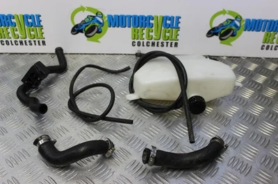 Tanque de cabezal Kawasaki Versys 650 con mangueras 2007 a 2009 KLE650 B144 Foto 1 de 4