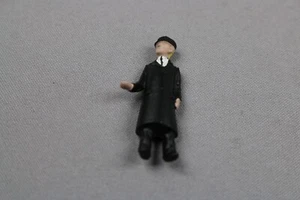 ZC2832 Dekor 1/43 Miniatur Figur alt Mann Geschäft Über 42mm - Bild 1 von 3