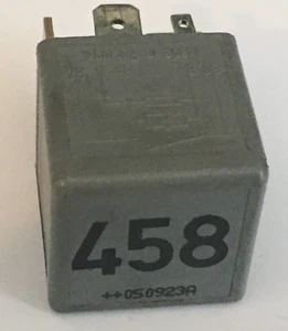 VW AUDI 5 BLADE 12V RELAY GREY 458 V23134-B52-X426 PA66-GF25 1K0 906 381 - Picture 1 of 8