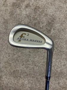F2 Golf Plus Series Wedge Face Forward 56* Sand Wedge (SW) Graphitschaft RH - Bild 1 von 7