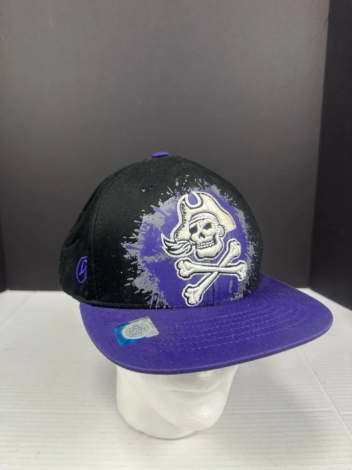 Snapback Top Of The World Pirates Ncaa Ecu Foto 1 de 4