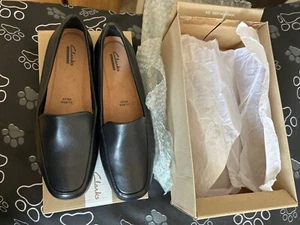 Women's Clarks Shoes UK Size 7EE new with box - Picture 1 of 3