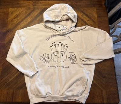 Moletom com capuz Disney Parks Marvel The Adventurous GROOT Avengers bege M - Imagem 1 de 4