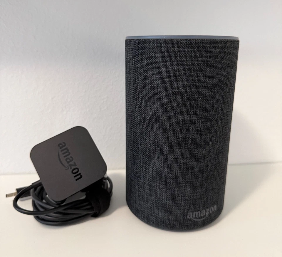 Amazon Echo 2. Generation, Alexa, Anthrazit, Stoff Lautsprecher - Bild 1 von 1