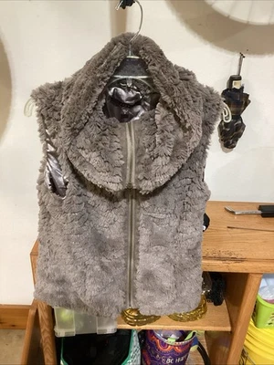 Chaleco vintage de piel sintética Fever para mujer talla pequeña marrón claro cremallera completa forrado frontal Foto 1 de 4