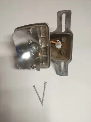 Soporte de placa de luz trasera Suzuki GS450T 1981 35730-49130 Foto 1 de 4