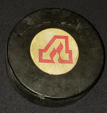 1969/1977 - ATLANTA FLAMES - NHL -  "CONVERSE" - HOCKEY PUCK - ORIGINAL Cover