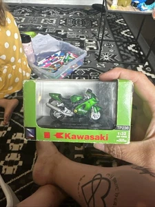 New Ray Die Cast Motorcycle - Picture 1 of 3