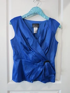 Preciosa Blusa Alex Evenings Azul Tafetán Diseñador Sin Mangas Cuello en V Peplum L - Imagen 1 de 15