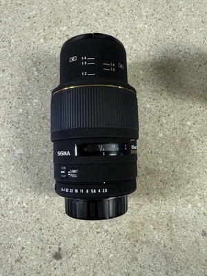 Sigma 105mm F/2.8 EX DG Macro Lens - Image 1 of 4