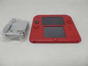 Nintendo 2DS Edición Portátil Rojo Carmesí con Lápiz y Cargador Probado Funcionando - Imagen 1 de 6