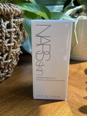 NARS SKIN ESSENTIAL VITAMINA SUERO 2.5 FL OZ NUEVO EN CAJA Foto 1 de 2