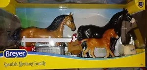 Breyer Horse nuevo clásico juego de Mustang español - Imagen 1 de 1