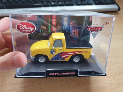 Modellino Cars 2 Disney Pixar Pickup truck John Lassetire giallo metallo nuovo - Immagine 1 di 2