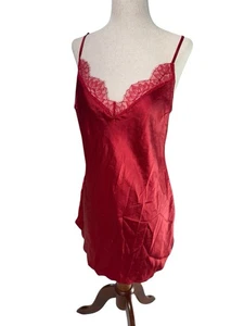 Victoria’s Secret Schlupfkleid rot Satin Spitze M Urlaub Weihnachten Lagenlook Oberteil Y2K - Bild 1 von 7