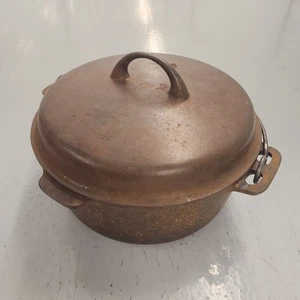 Horno holandés de hierro fundido Griswold. #8 con tapa y asa 1036 C vintage - Imagen 1 de 9
