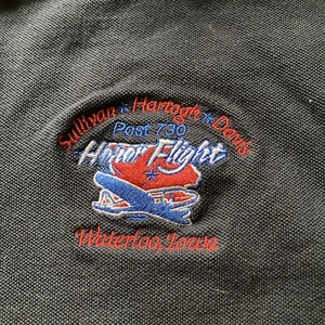Polo Sullivan Hartogh Davis Post 730 Honor Flight Waterloo Iowa taille 2XL - Photo 1/6