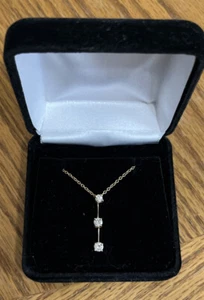 3 Stone Pendant Necklace 14k Gold 1/2Ct Round Brilliant Cut Diamond Value $850 - Picture 1 of 5