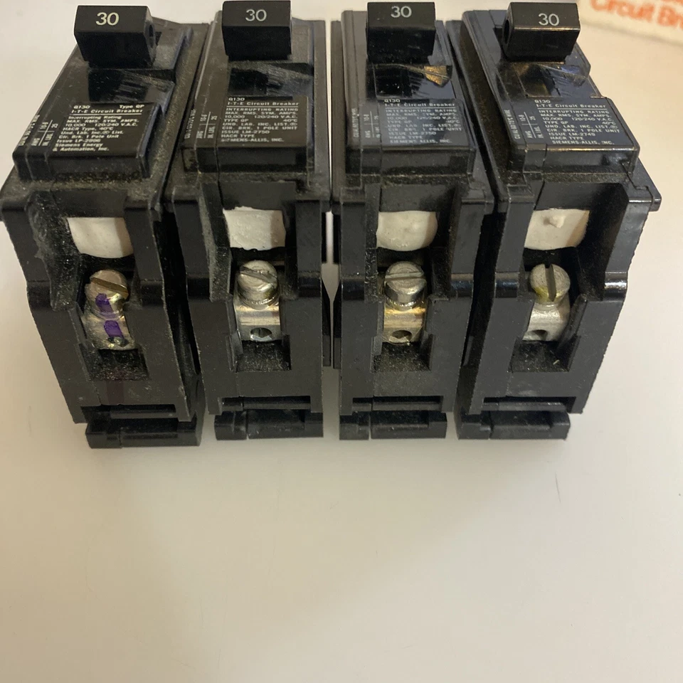 LOTE de 4 disjuntores Siemens/Cutler Hammer/ITE QP Q130 1 pólo 30 Amp 120V zaz - Imagem 1 de 1