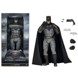 Highly Collectable Batman v Superman Dawn of Justice Batman 1:4 Scale Figure - Picture 1 of 3