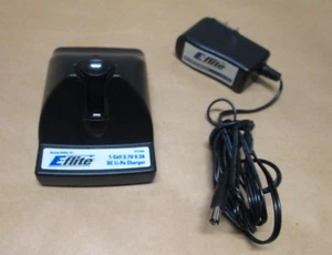 E-flite 1-Cell 3.7V 0.3A DC EFLC1000 Li-Po Charger Dock con adattatore di alimentazione - Foto 1 di 2