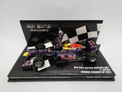 Red Bull RB7 Racing Renault Sebastian Vettel #1 Spanish Gp 2011 1/43 MINICHAMPS - Image 1 of 3