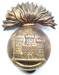 United Kingdom British The Royal Inniskilling Fusiliers Regiment Brass Cap Badge - Picture 1 of 2
