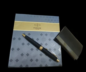 @ Bellissima penna a sfera Parker EST 1888 blu con elegante portafoglio carte e confezione regalo - Foto 1 di 5