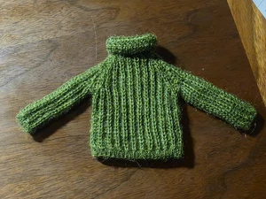 Vintage Ken 1965 -Wanderurlaub- grüner Rollkragenpullover #1412 - Bild 1 von 9