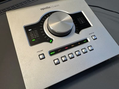 Universal Audio Apollo Twin UAD 2 SOLO CORE Thunderbolt USB Audio Interface Mint - Image 1 of 4