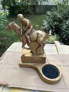 Portabotellas de exhibición vintage Glenlivet Scotch dorado dañado como se encuentra - Imagen 1 de 8