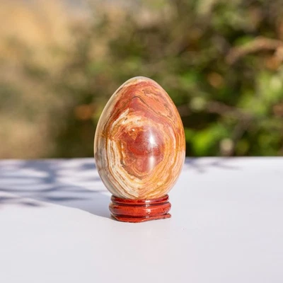 OEUF en Onyx Marbré avec socle en bois et en CADEAU un dauphin ou un cygne. - Photo 1/3