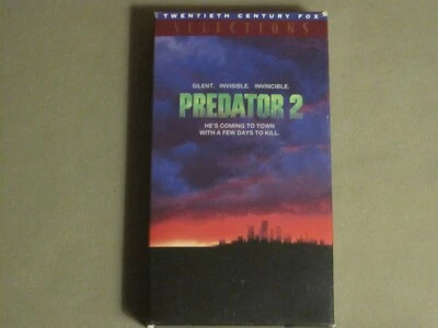 PREDATOR 2 (1990) VHS DANNY GLOVER GARY BUSEY ROBERT DAVI SCI-FI HORROR GEM NM Foto 1 de 4