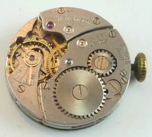 Vintage Waltham 887 Mechanical Wristwatch Movement - Parts / Repair - Picture 1 of 6