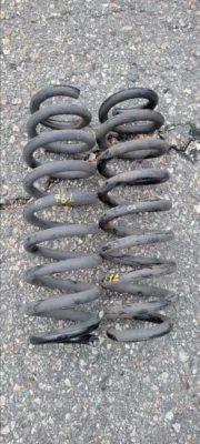 2011 BMW 328Xi E92 COUPE 2-Door AWD REAR COIL SPRING LEFT & RIGHT SET OEM - Imagem 1 de 4