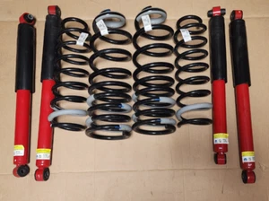 MOPAR Rubicon Factory Suspension 20-25 Jeep Gladiator JT 68602892AC, 68602893AB - Picture 1 of 3