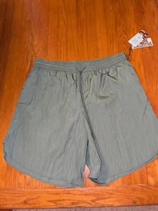 Pantaloncini corti Future Collective Gabriella Karefa Johnson nylon verde donna taglia 1X NUOVI - Foto 1 di 6